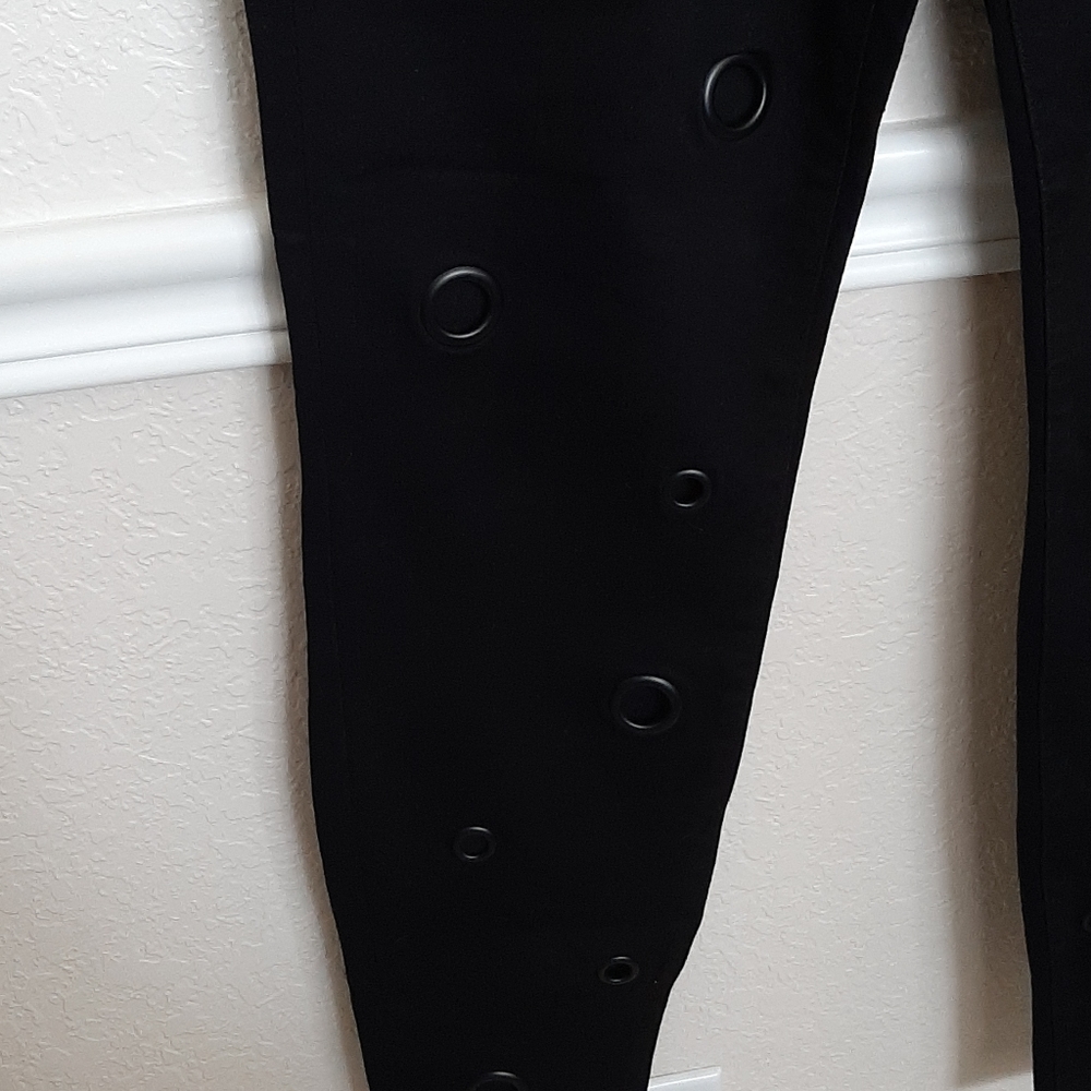 Forever 21 Grommet Jeans size 16